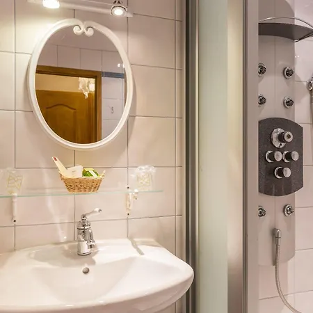 Du Lion D'or Hotel 3*
